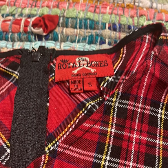 royal bones plaid Mini skirt ,alternative goth emo scene y2k - Picture 3 of 3